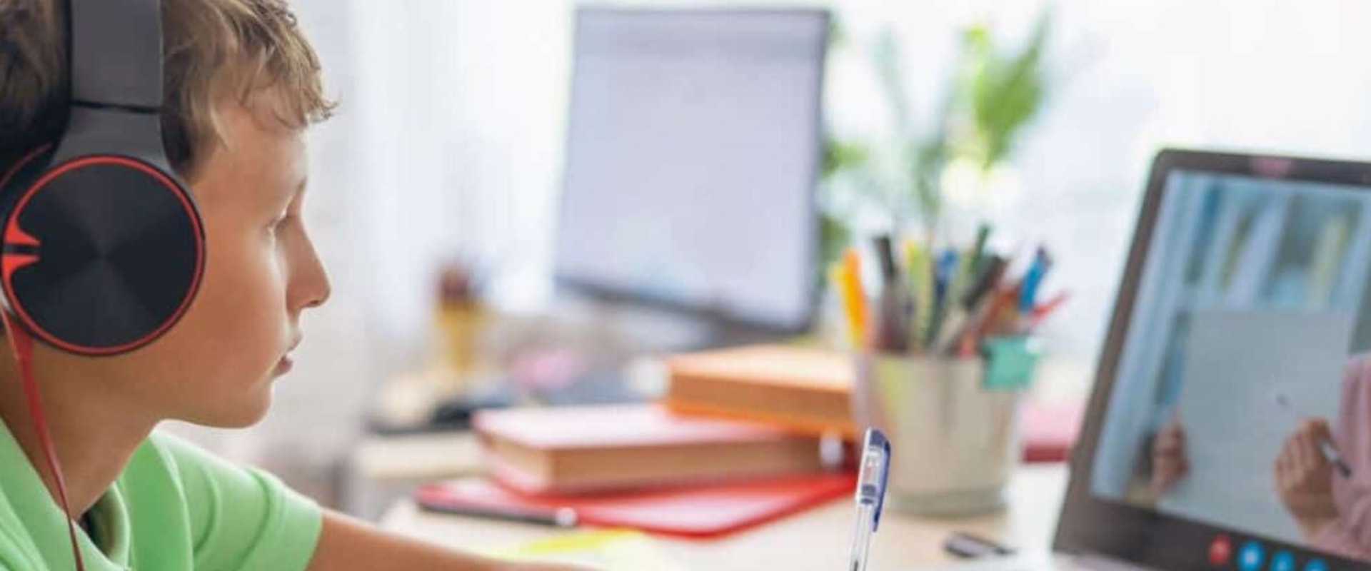 Creating a Positive and Inclusive Group Environment: A Guide to UK Tutoring Services