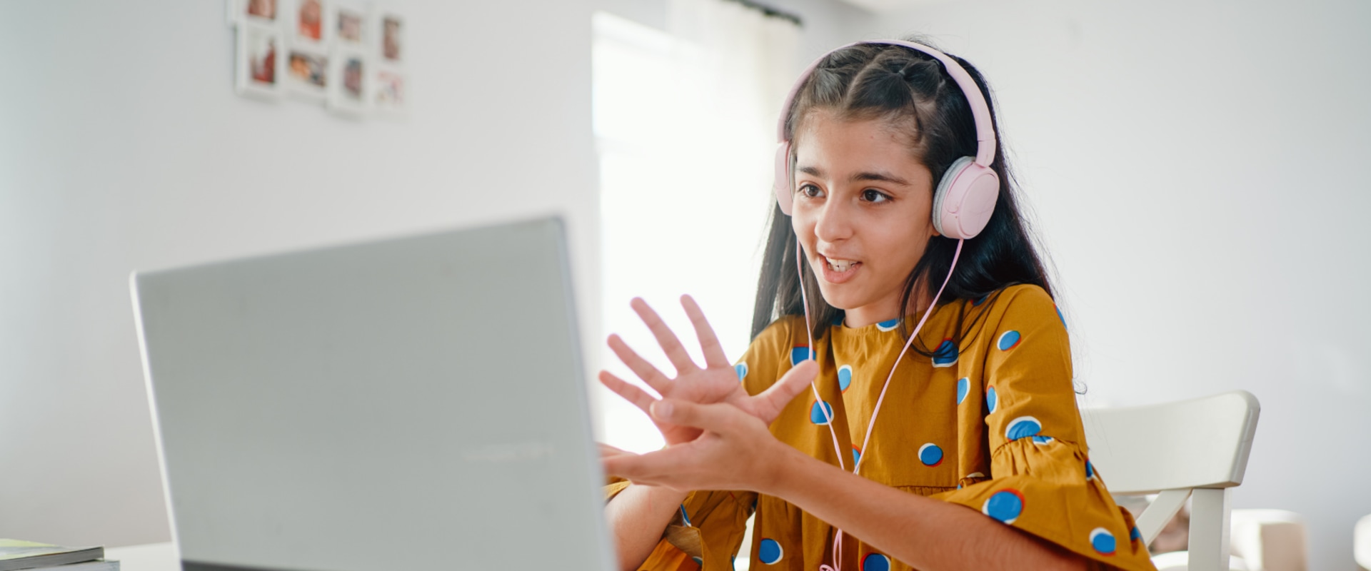 Advantages of Small Group Tutoring: Exploring UK Tutoring Services